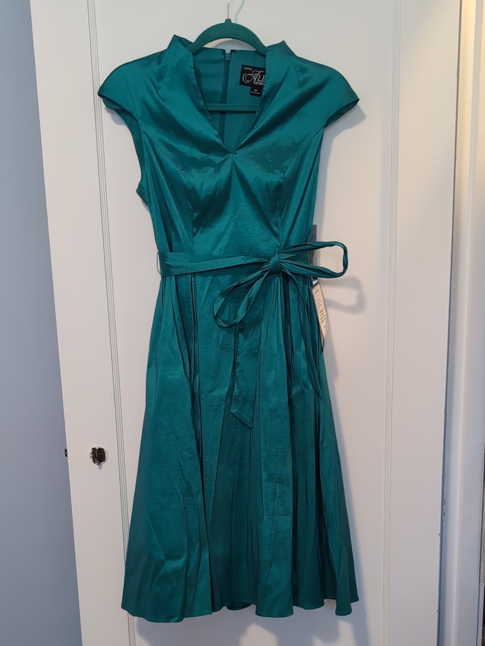 Alex Evenings Turquoise Fit-and-Flare Midi Dress with Tie Waist And Crinoline